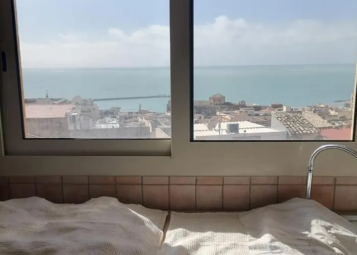 Baciata Dal Sole